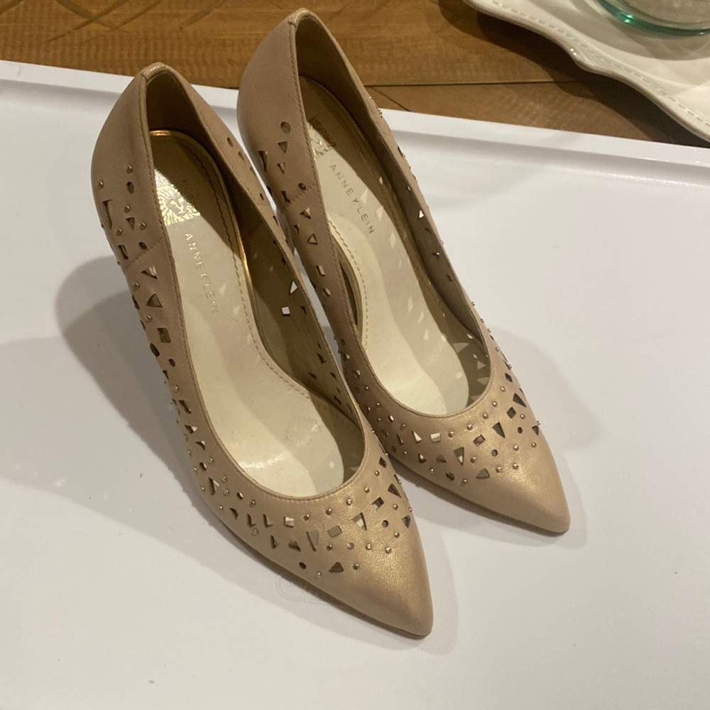 Anne Klein light gold shimmer stilettos